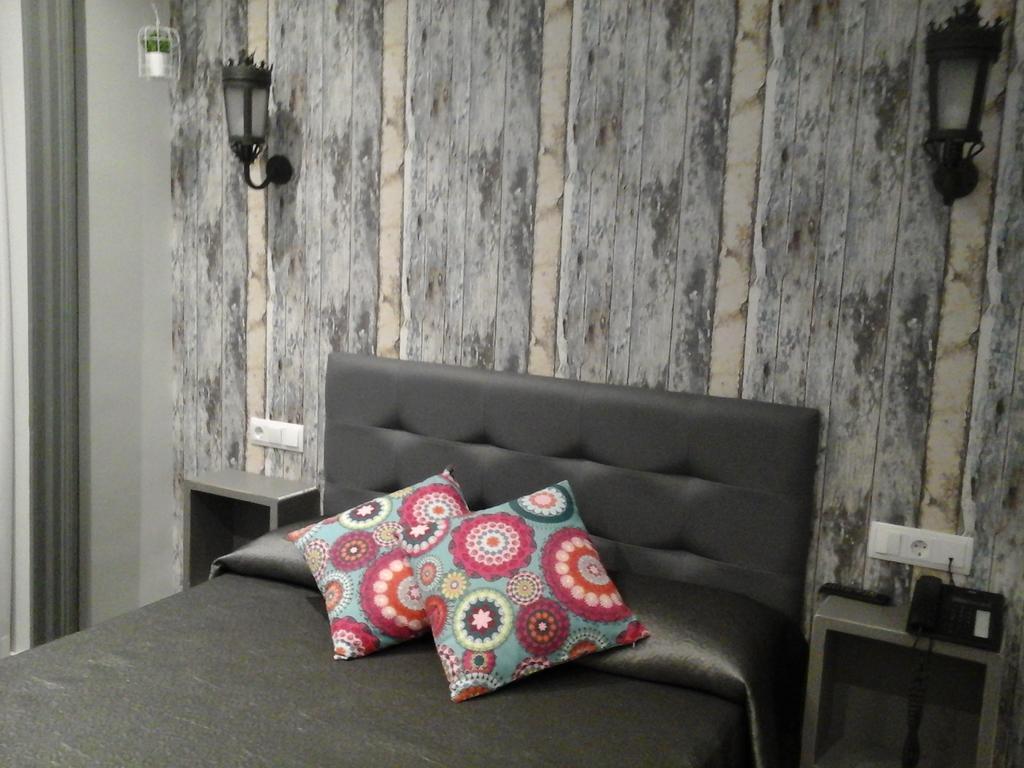 Hostal Don Alfonso Madrid Luaran gambar