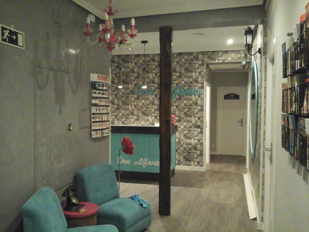 Hostal Don Alfonso Madrid Luaran gambar