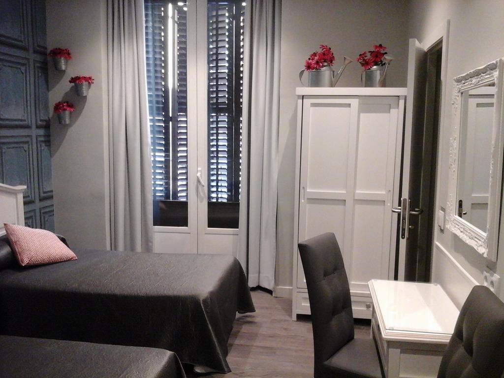 Hostal Don Alfonso Madrid Luaran gambar