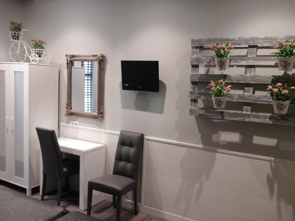 Hostal Don Alfonso Madrid Luaran gambar