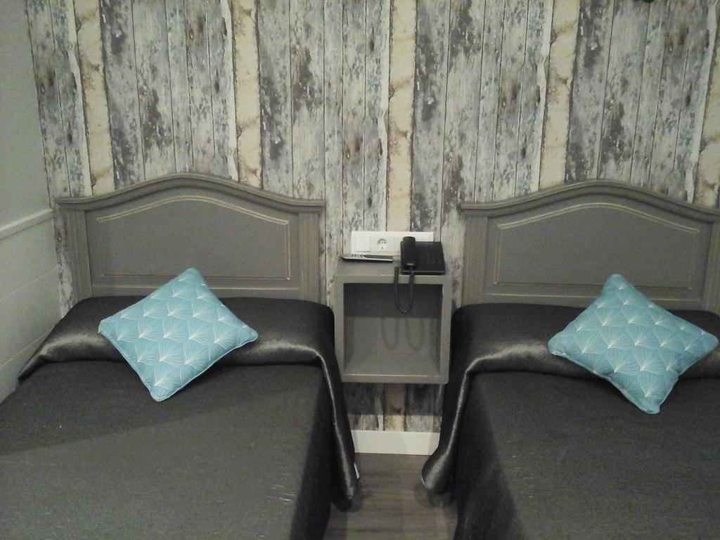 Hostal Don Alfonso Madrid Luaran gambar