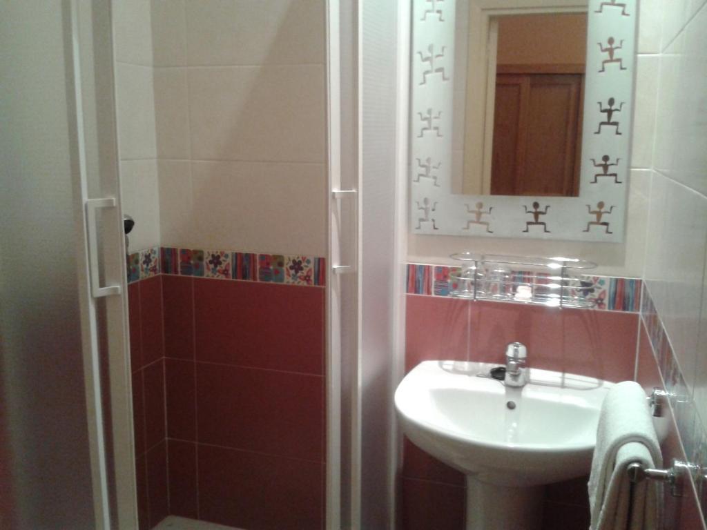 Hostal Don Alfonso Madrid Luaran gambar